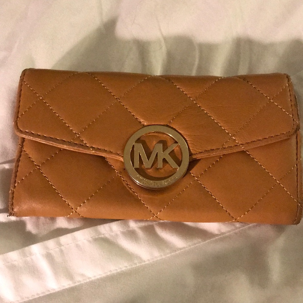 Michael Kors Fulton Quilted Wallet